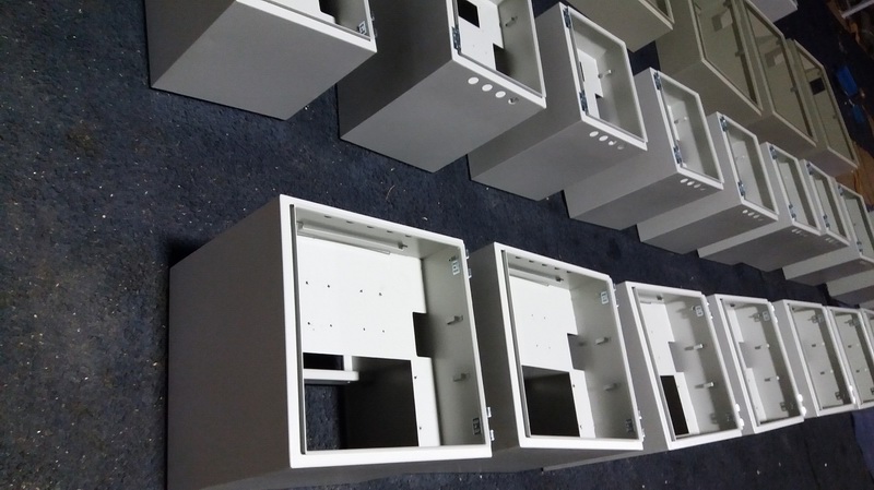 PLC控制柜的结构是什么？